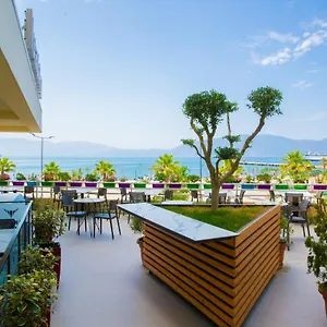 Veranda Boutique 3* Wlora